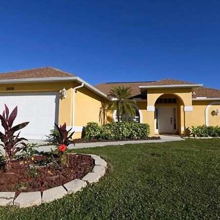 Villa Valmora Cape Coral Bagian luar foto