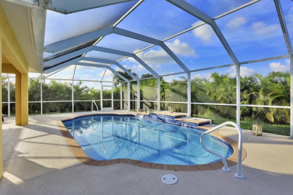 Villa Valmora Cape Coral Bagian luar foto